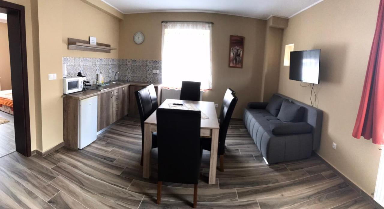 Adrienn Apartman Sárvár Extérieur photo