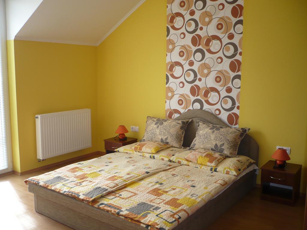 Adrienn Apartman Sárvár Extérieur photo